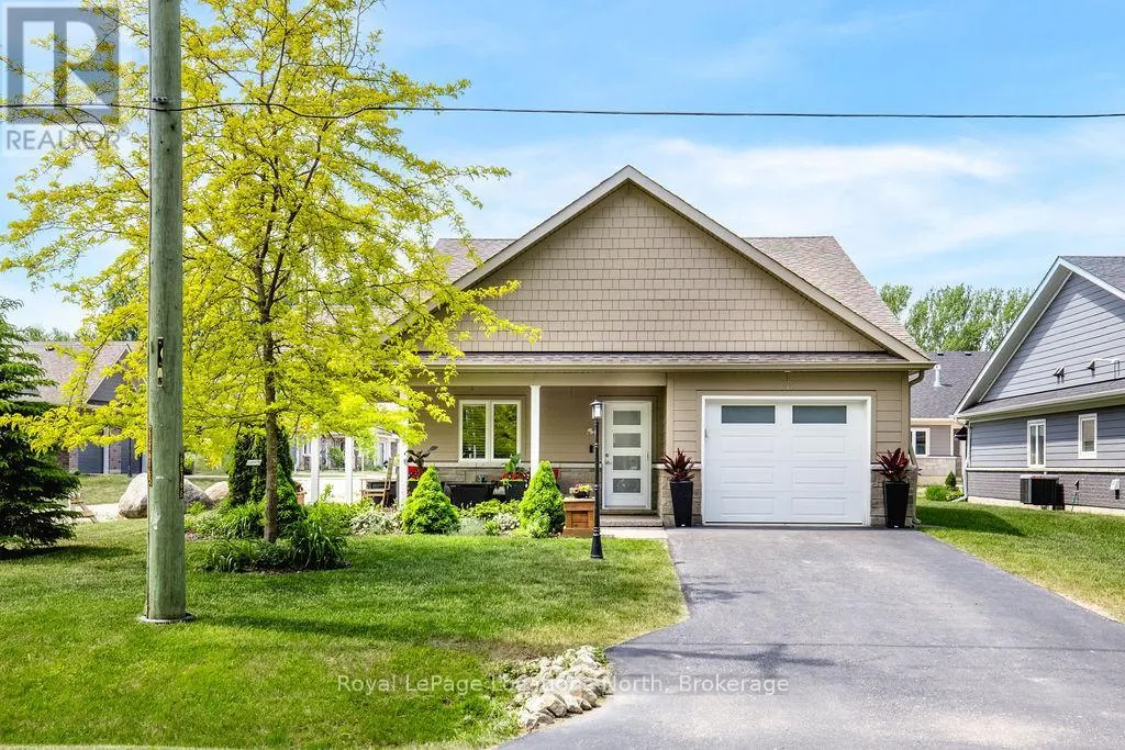 43 NAPIER STREET W