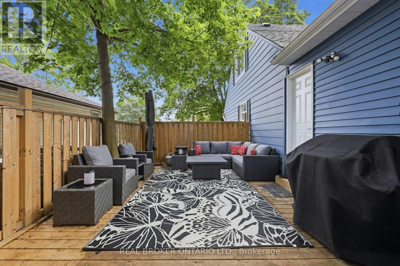21 RIDGEWOOD AVENUE