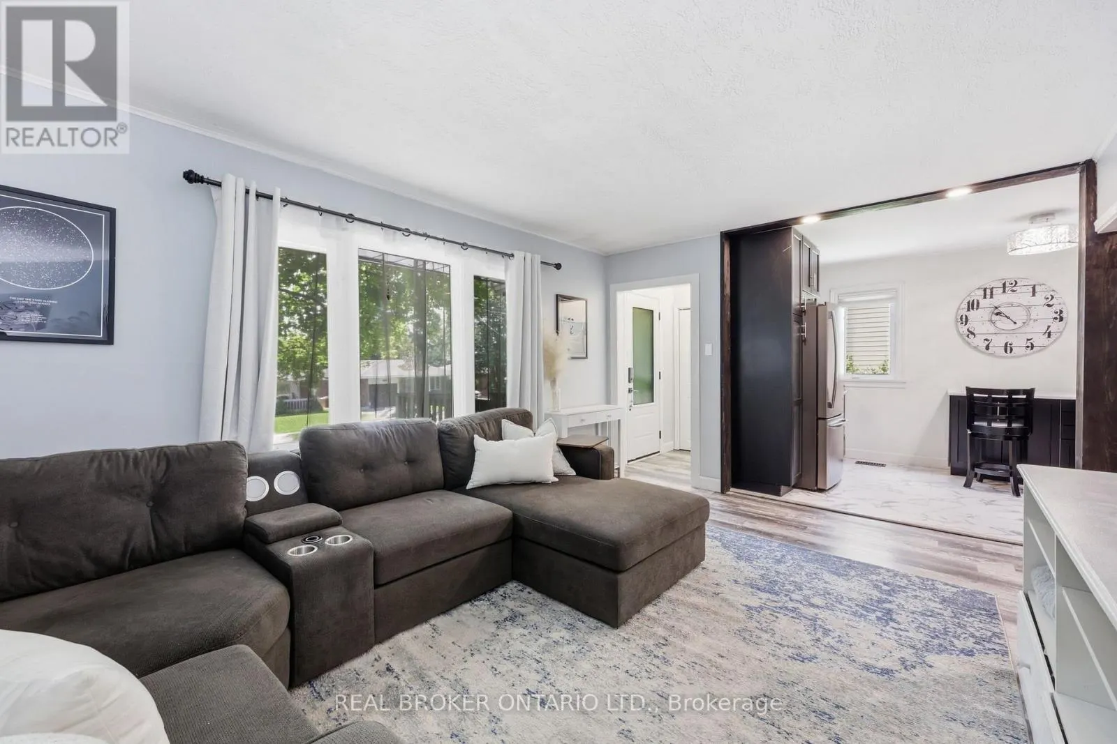 21 RIDGEWOOD AVENUE