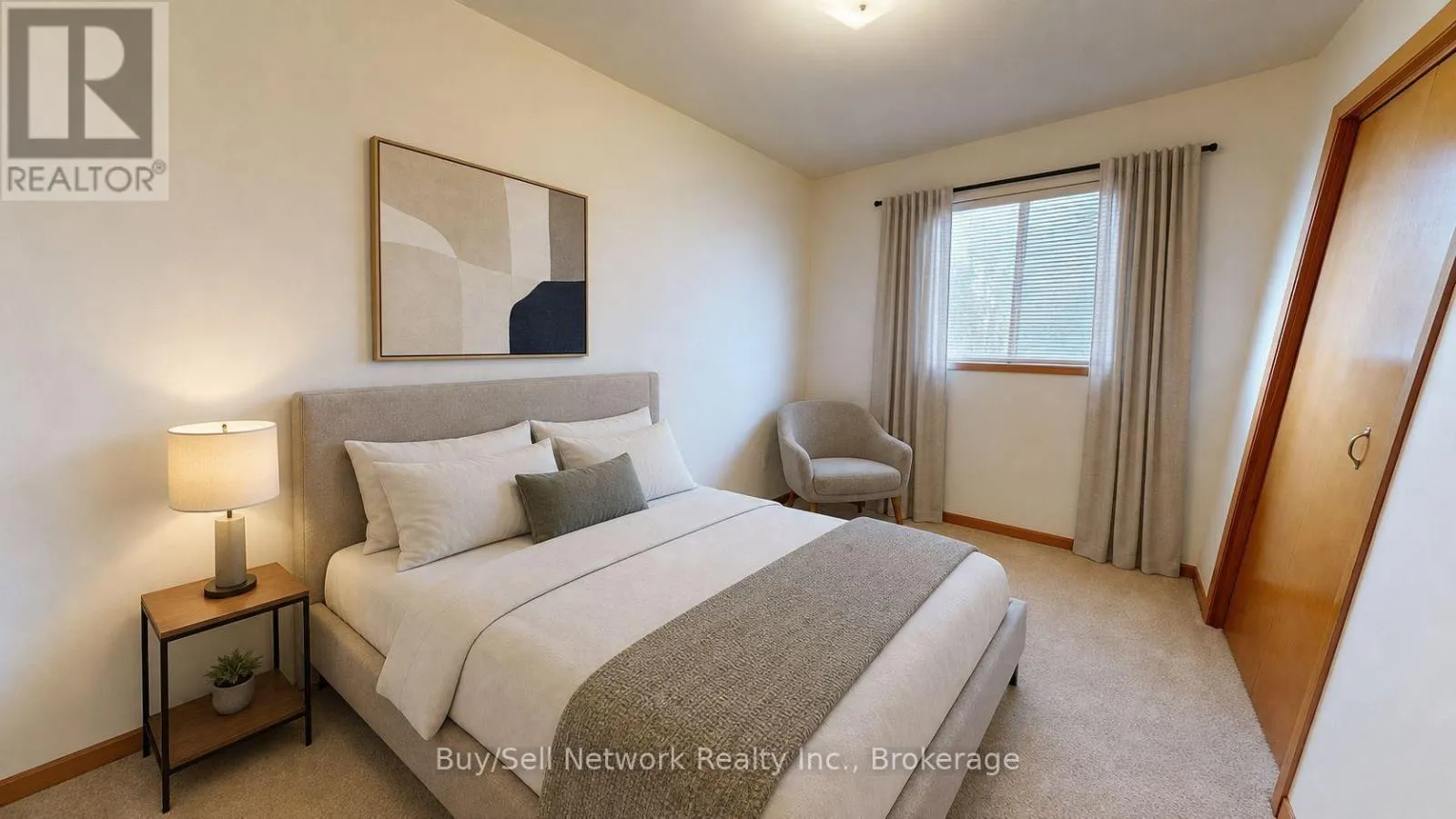2565 MARSDALE DRIVE
