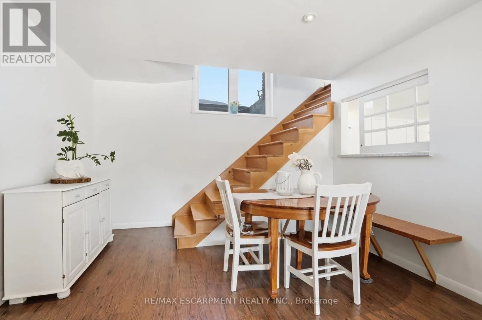 81 THOMSON DRIVE