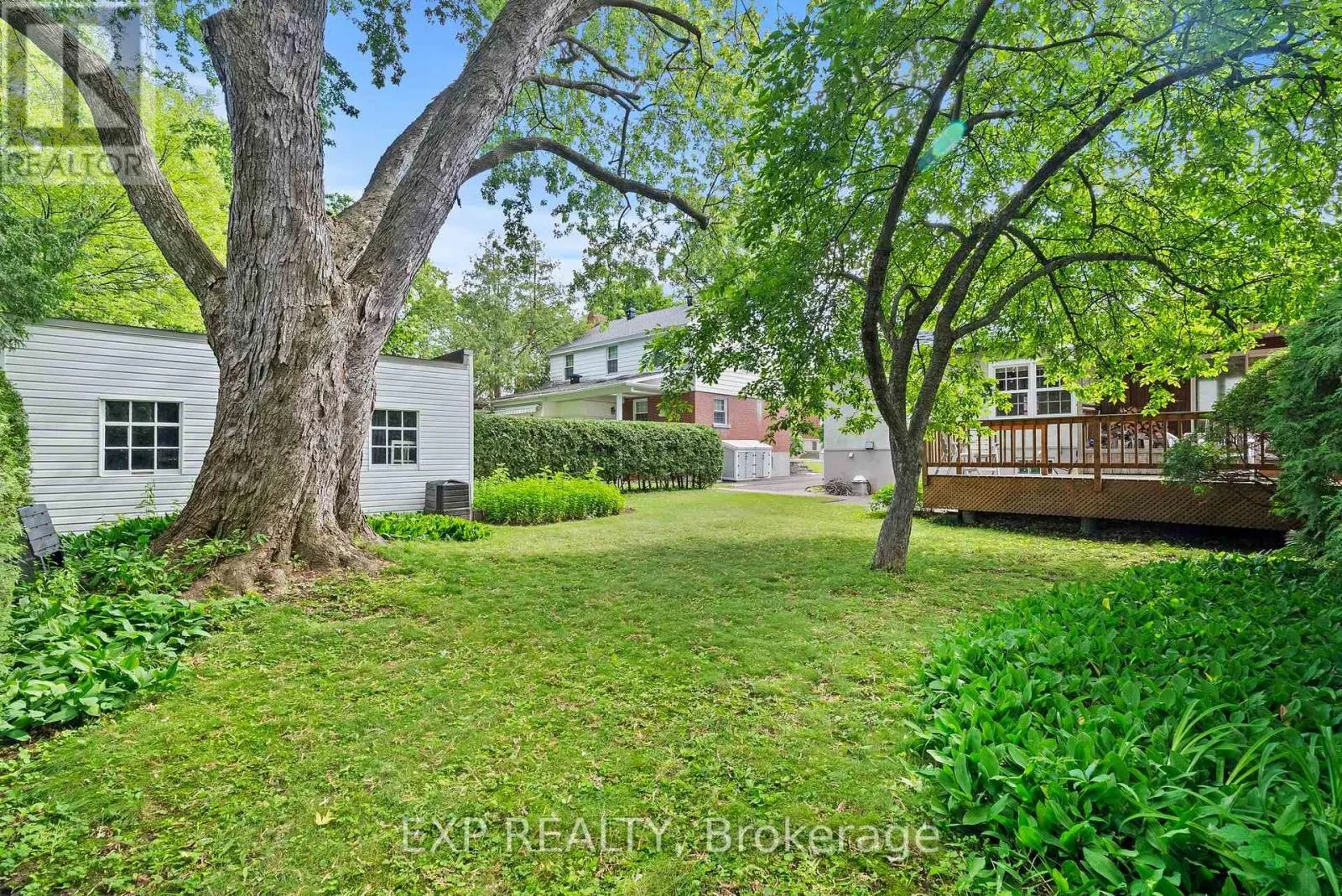 579 BROADVIEW AVENUE