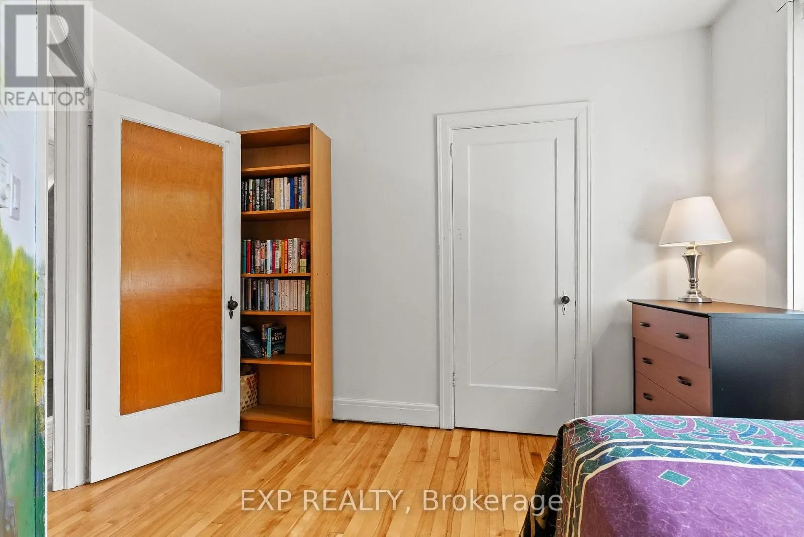 579 BROADVIEW AVENUE