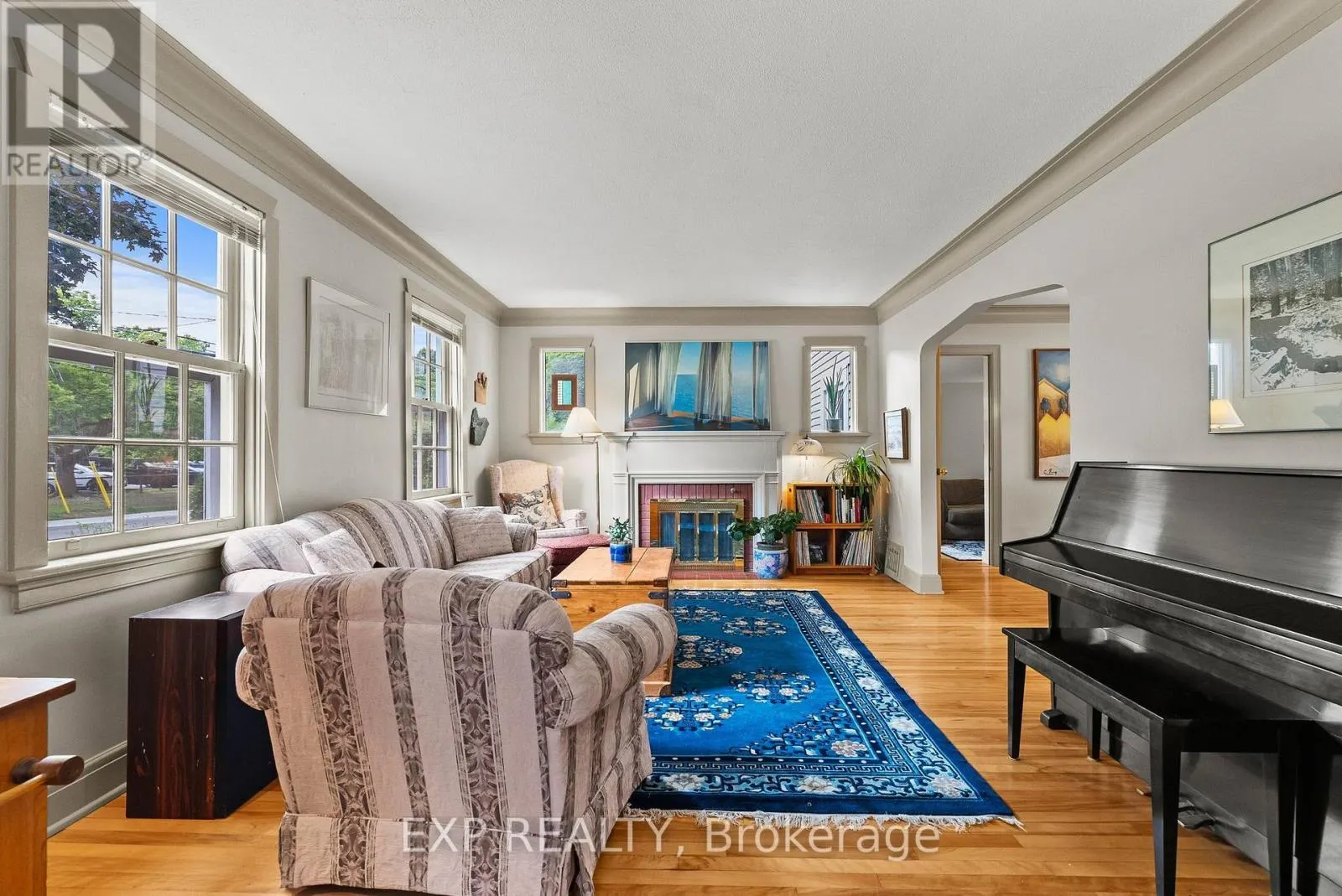 579 BROADVIEW AVENUE
