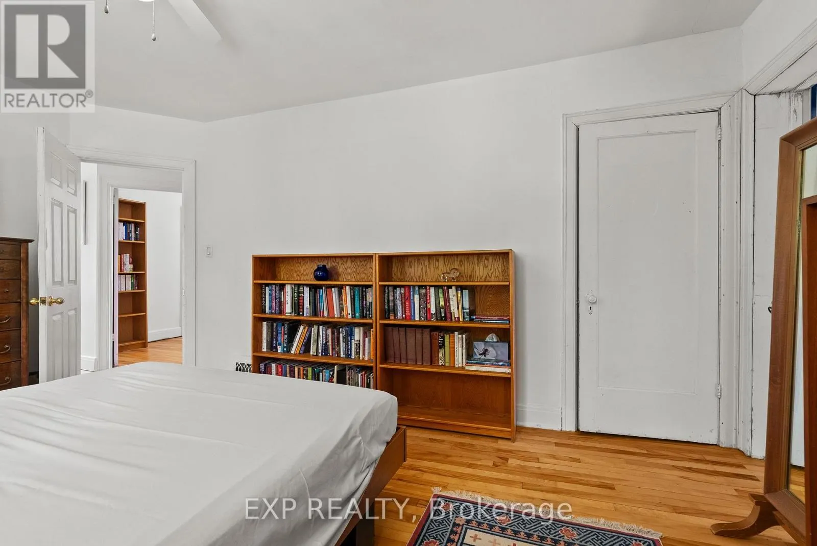 579 BROADVIEW AVENUE