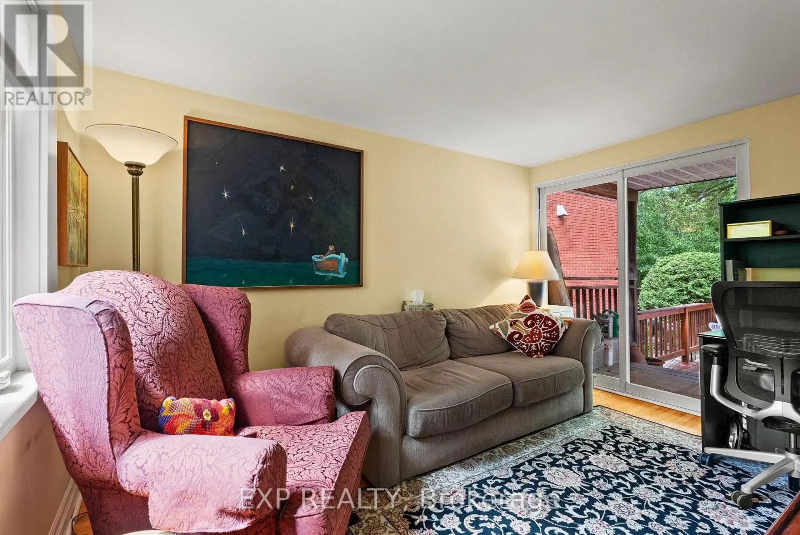 579 BROADVIEW AVENUE