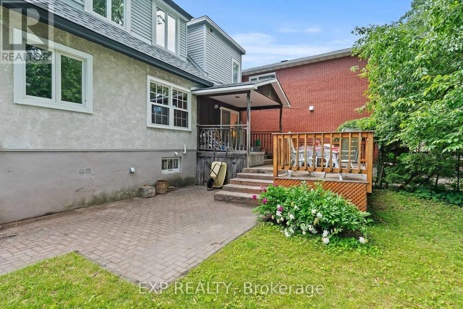 579 BROADVIEW AVENUE