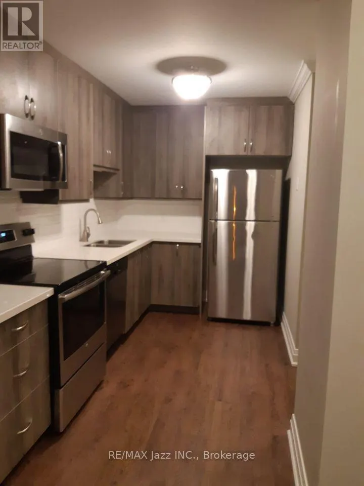 106 - 26 SPENCER STREET E #106