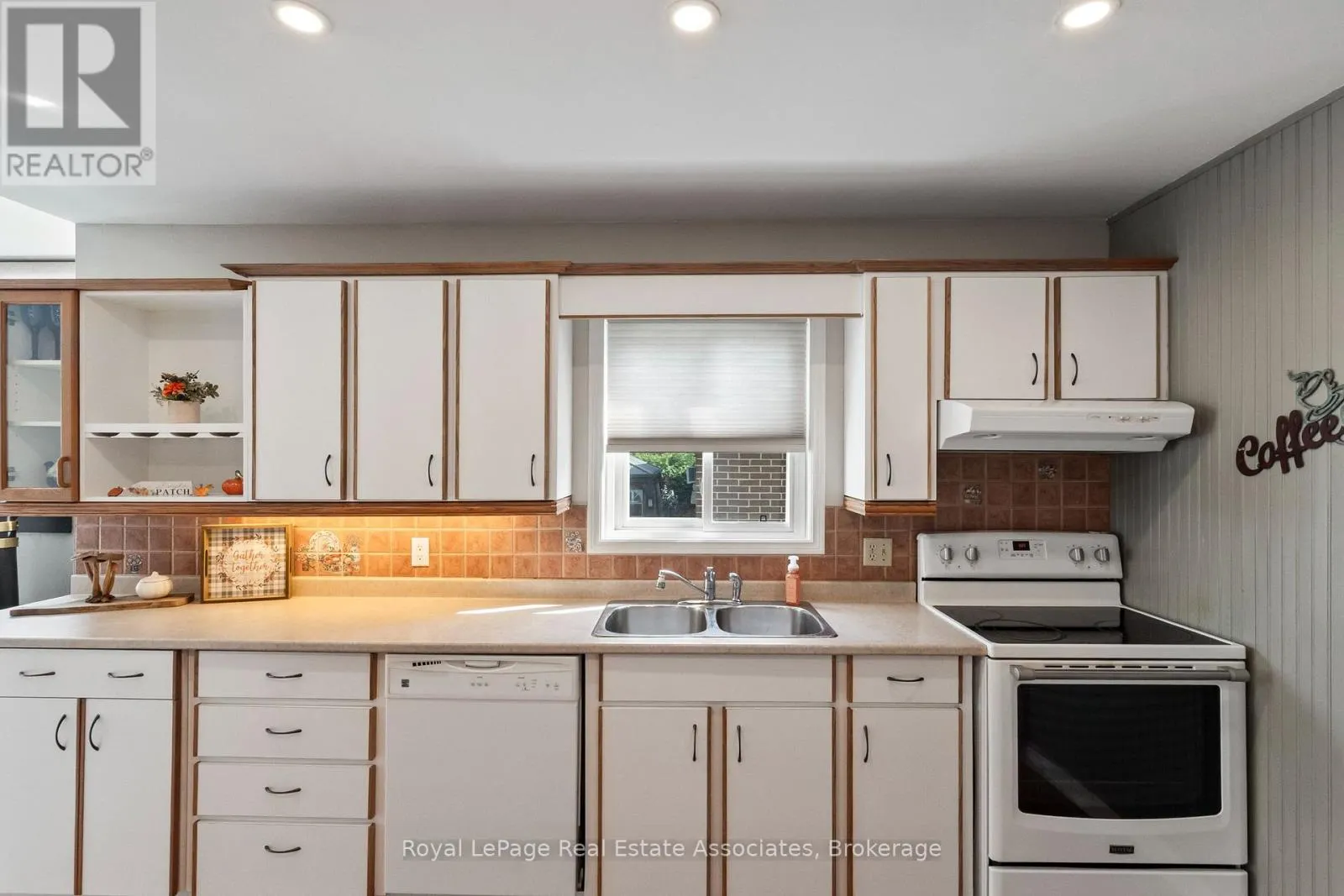 432 NICKERSON DRIVE
