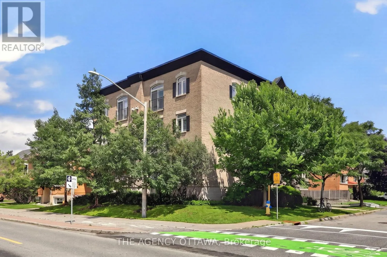 203 - 711 CHURCHILL AVENUE N