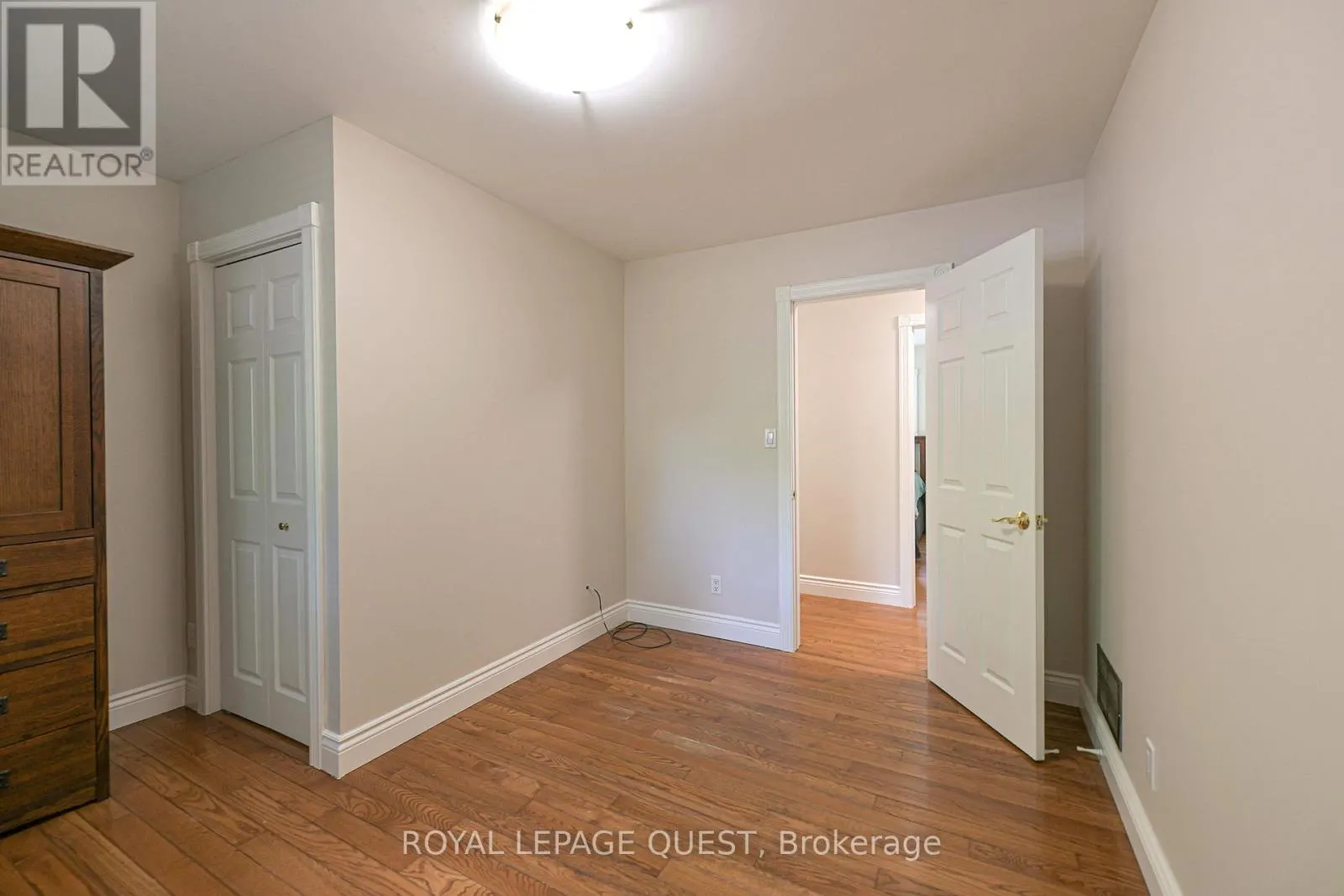 1046 SOUTHWOOD ROAD