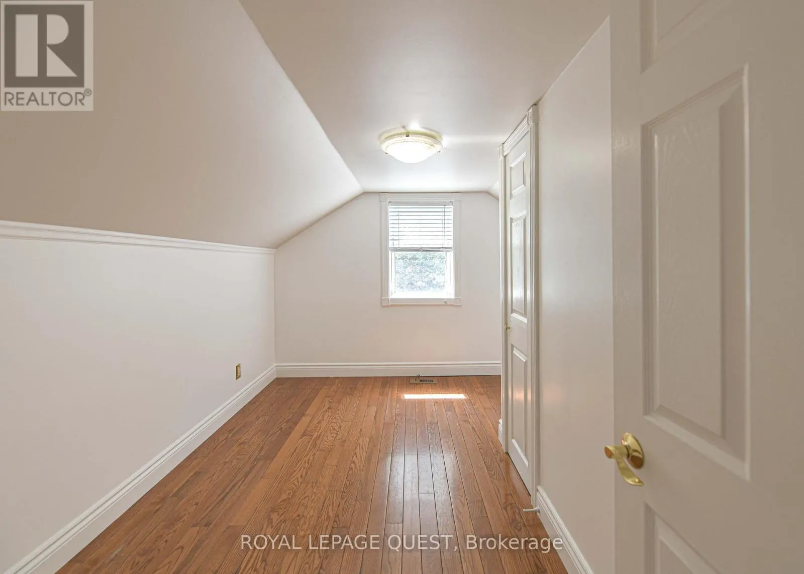 1046 SOUTHWOOD ROAD