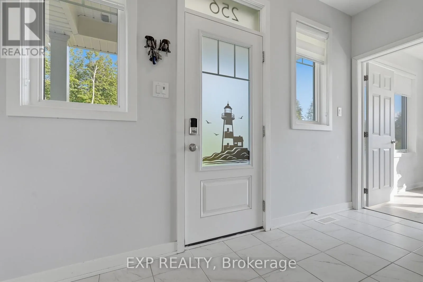256 BILLRIAN CRESCENT