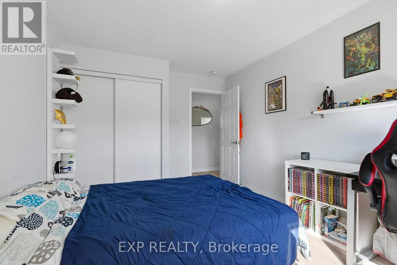 256 BILLRIAN CRESCENT