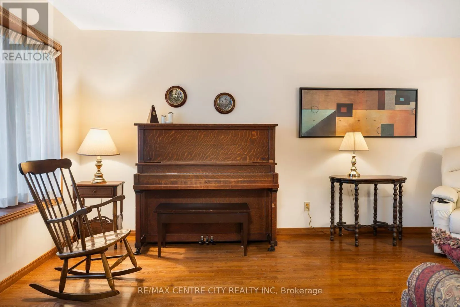 334 CANTERBURY PLACE
