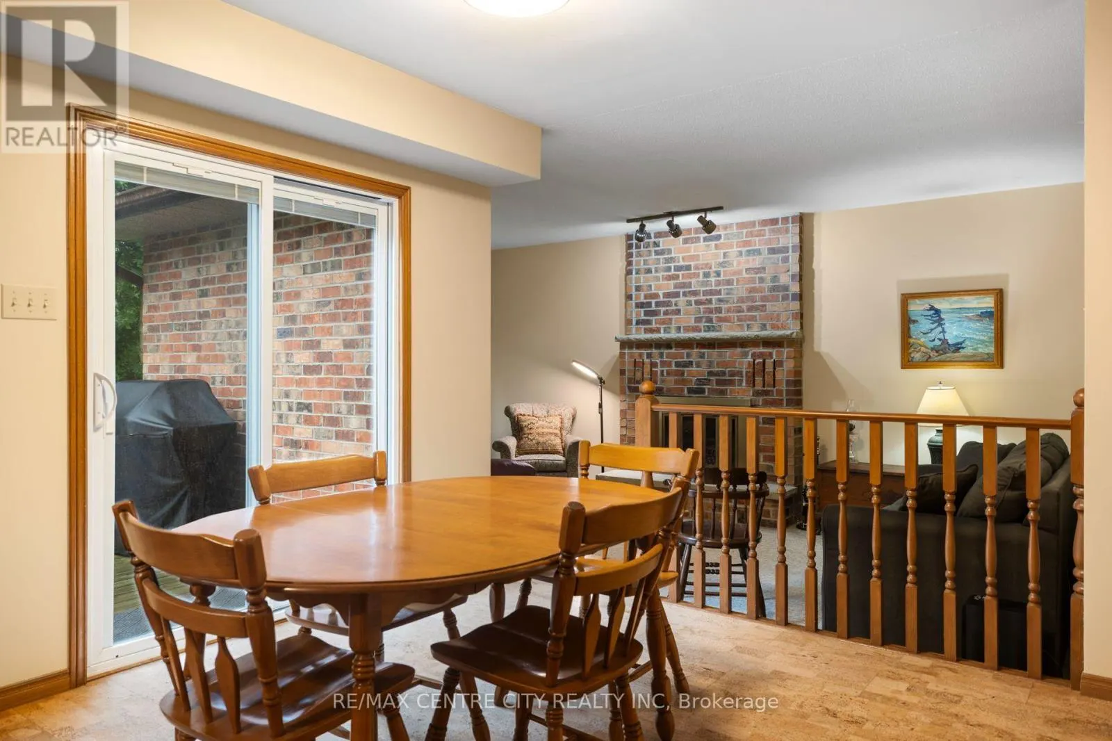 334 CANTERBURY PLACE