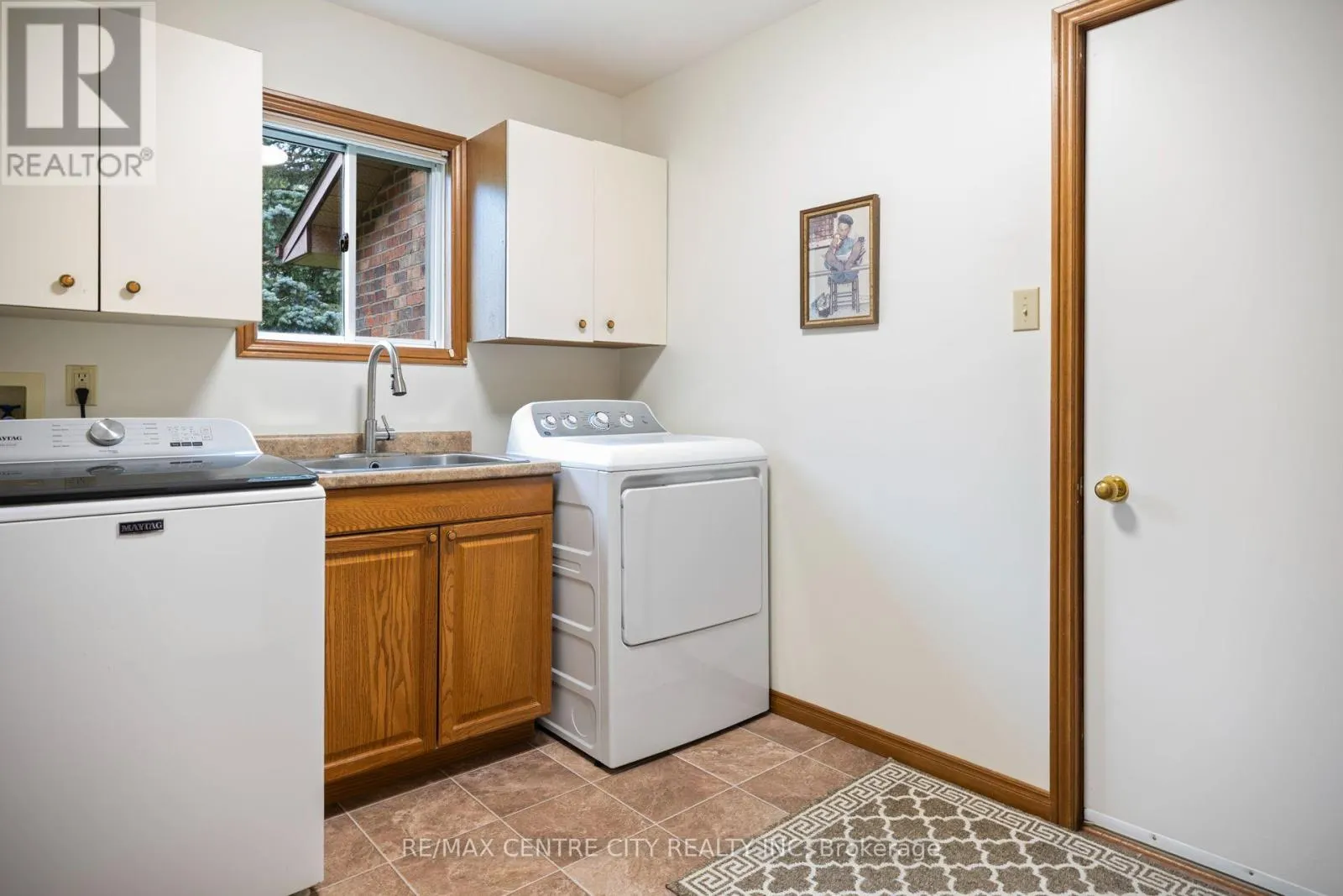 334 CANTERBURY PLACE