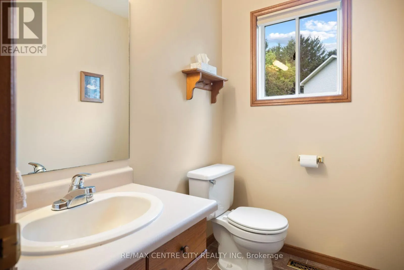 334 CANTERBURY PLACE
