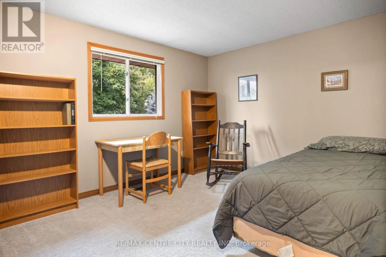 334 CANTERBURY PLACE