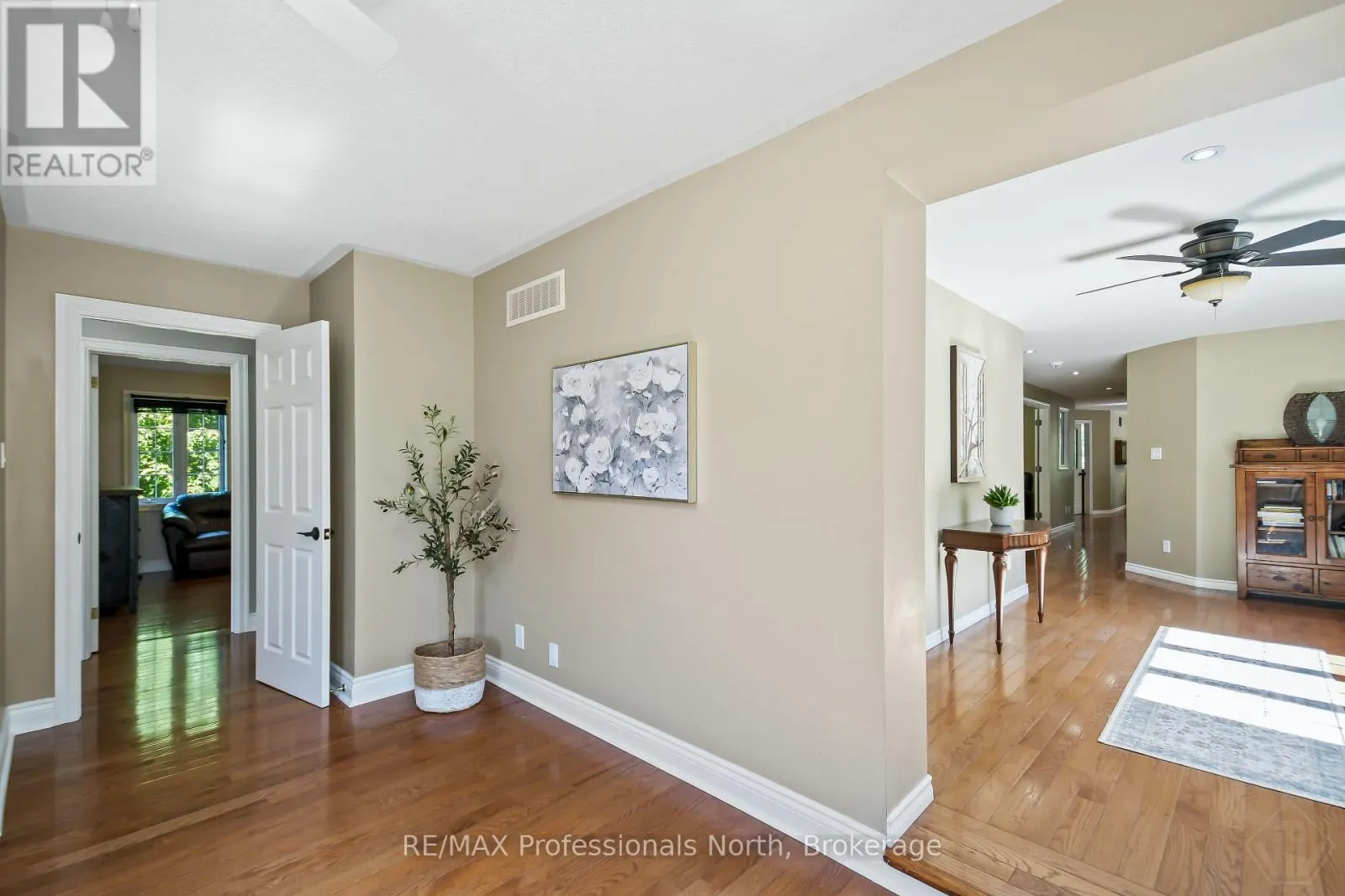 9 MELANE COURT