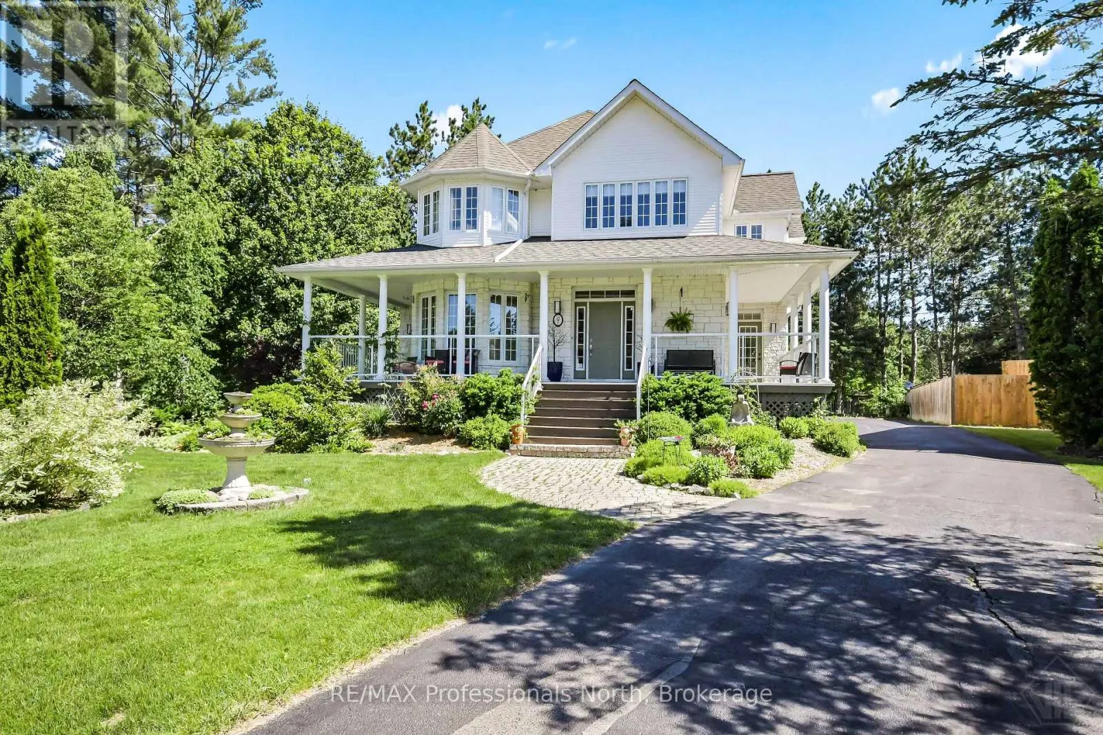 9 MELANE COURT