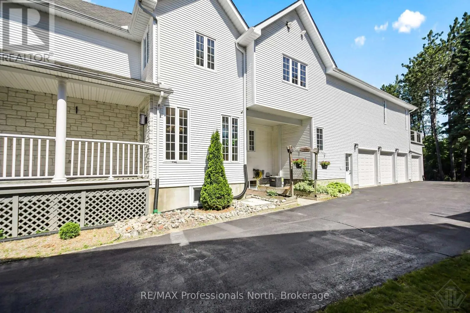 9 MELANE COURT