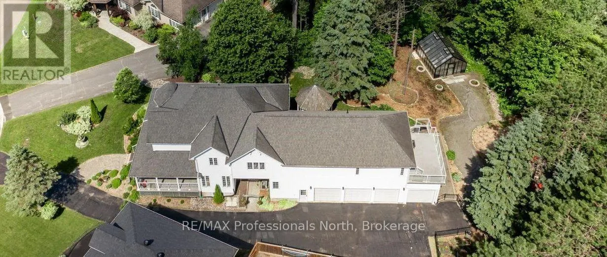 9 MELANE COURT