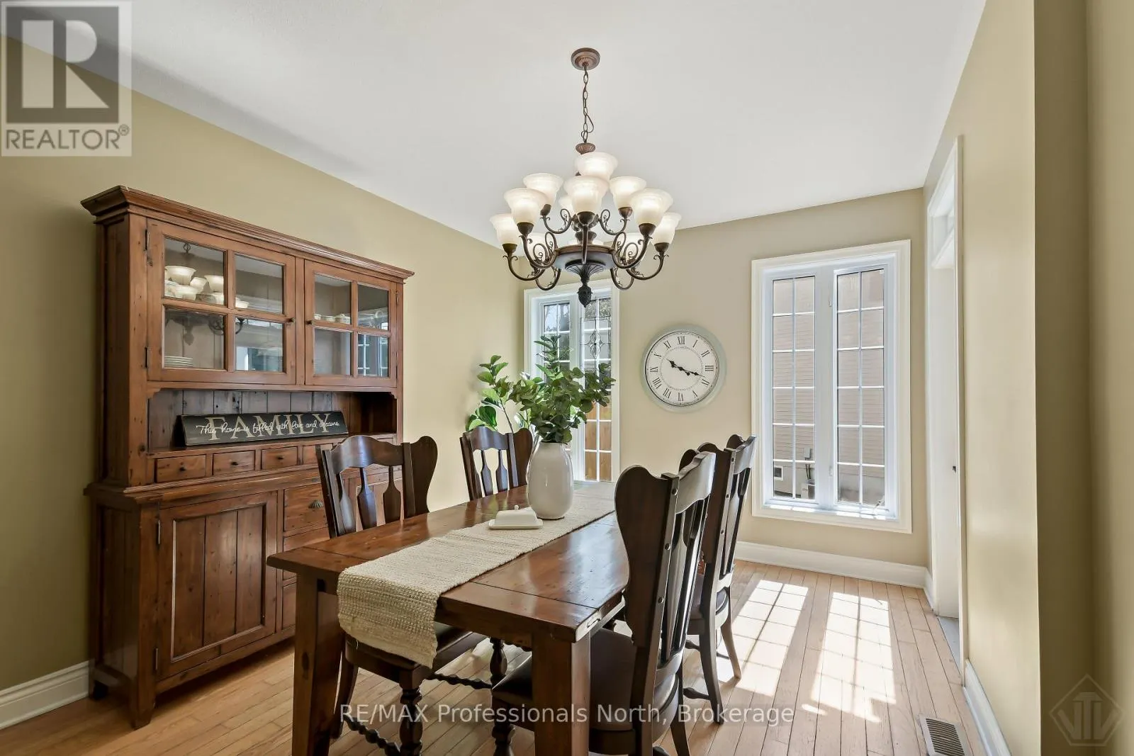 9 MELANE COURT