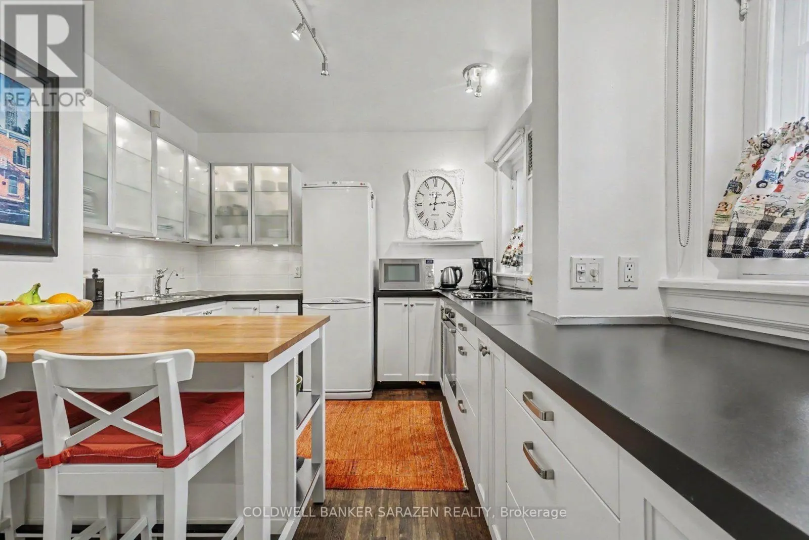 1D - 260 METCALFE STREET