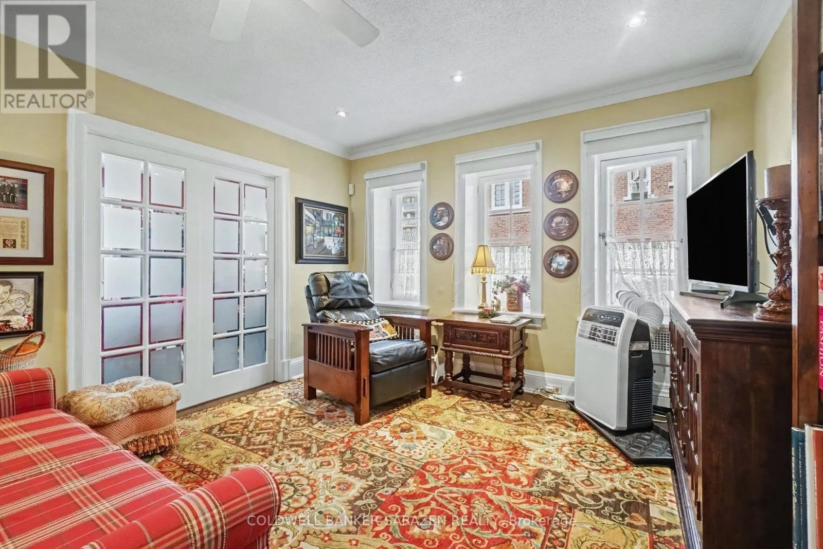 1D - 260 METCALFE STREET