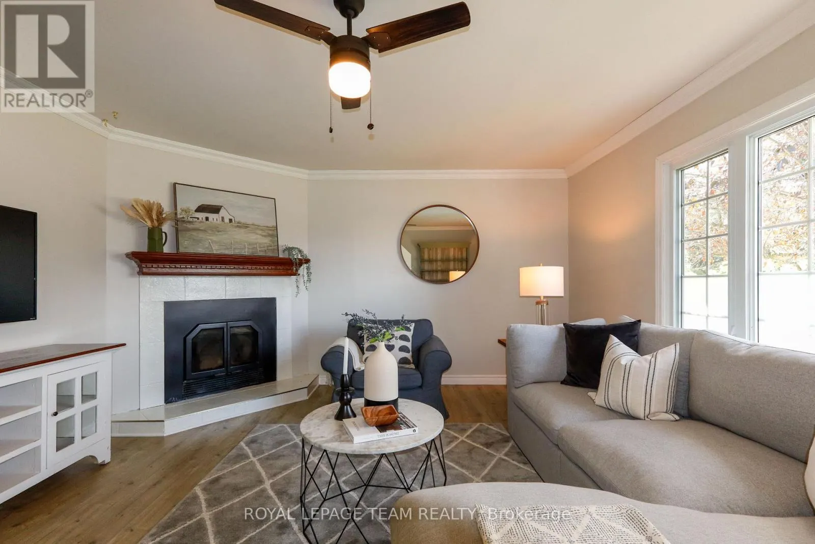 5765 RIDEAU RIVER RD ROAD