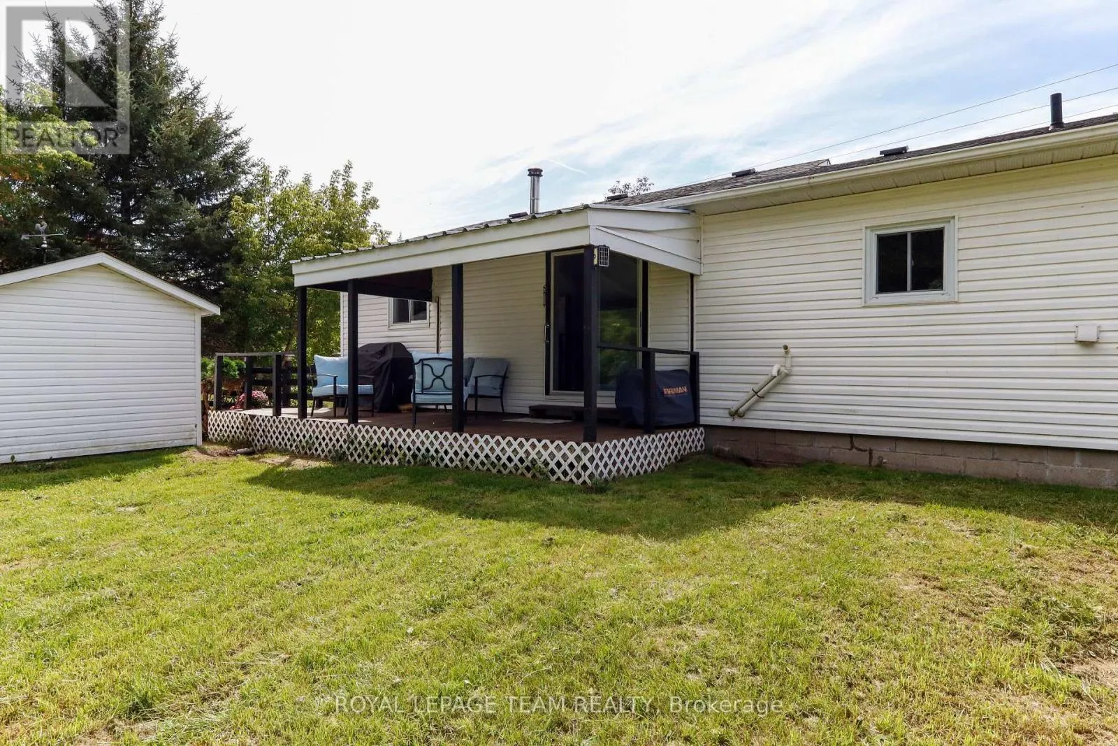 5765 RIDEAU RIVER RD ROAD