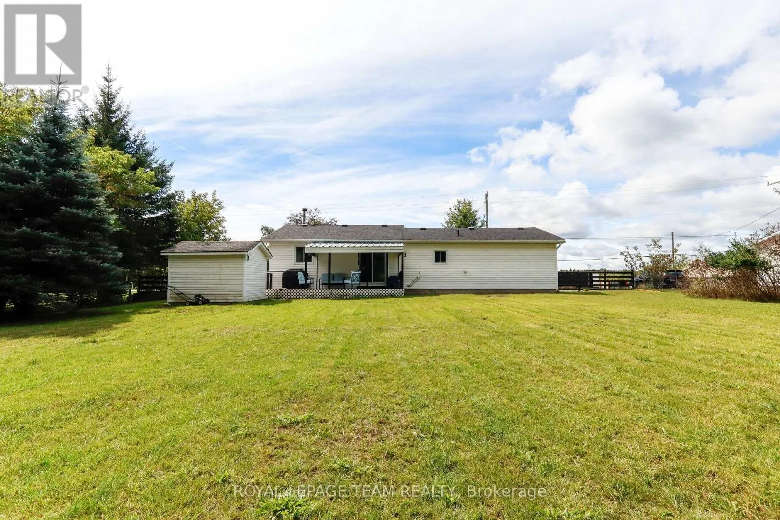 5765 RIDEAU RIVER RD ROAD