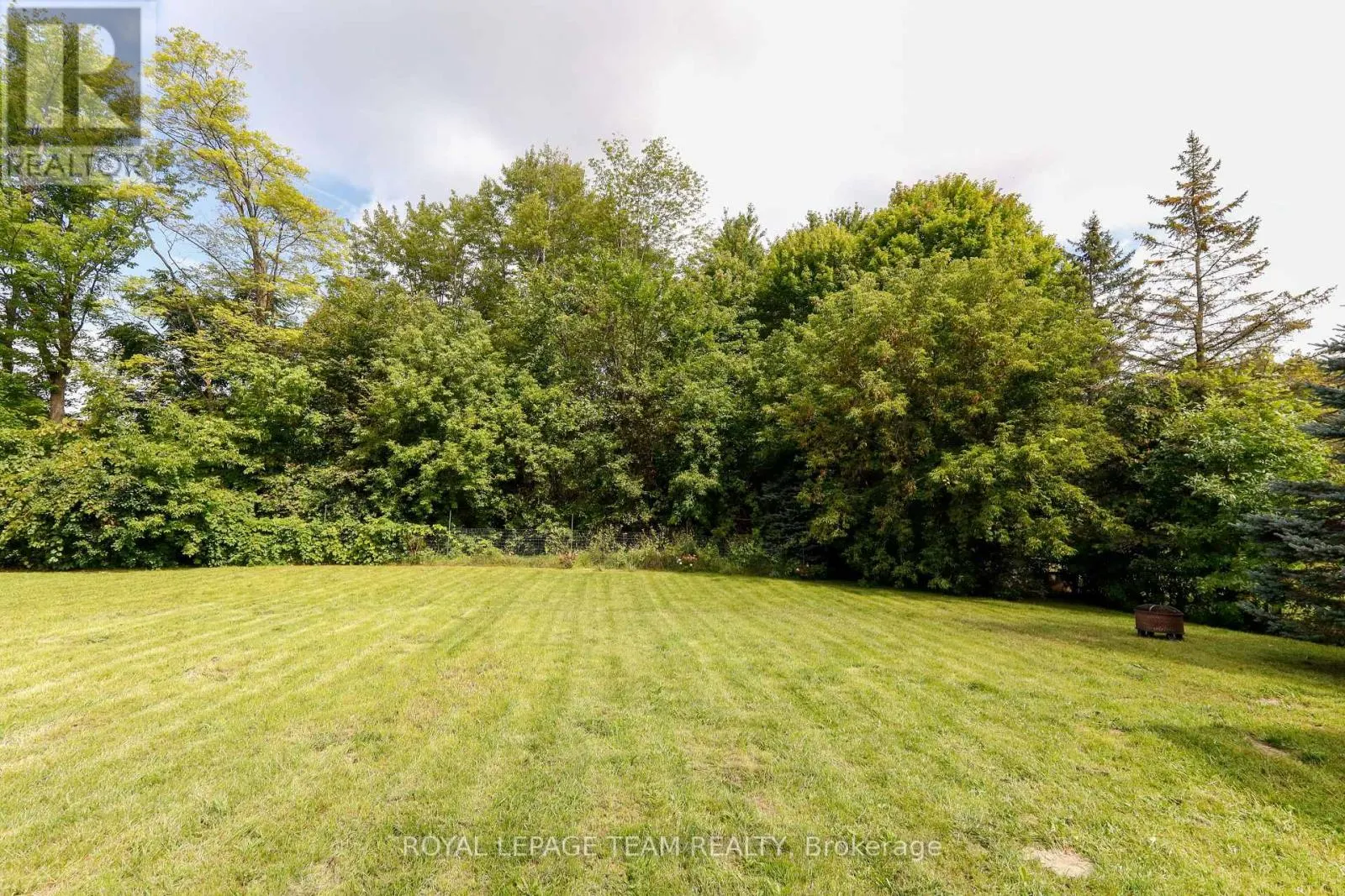 5765 RIDEAU RIVER RD ROAD