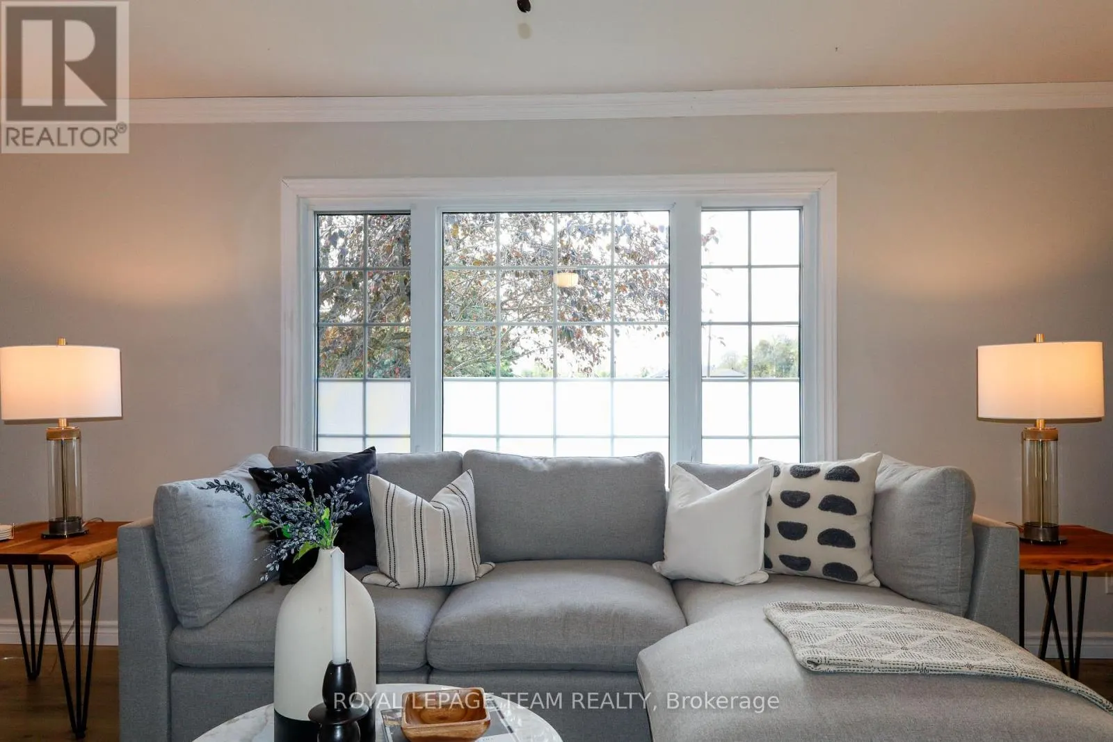 5765 RIDEAU RIVER RD ROAD