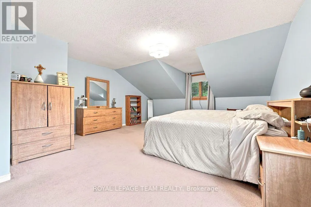 2193 FOYMOUNT ROAD