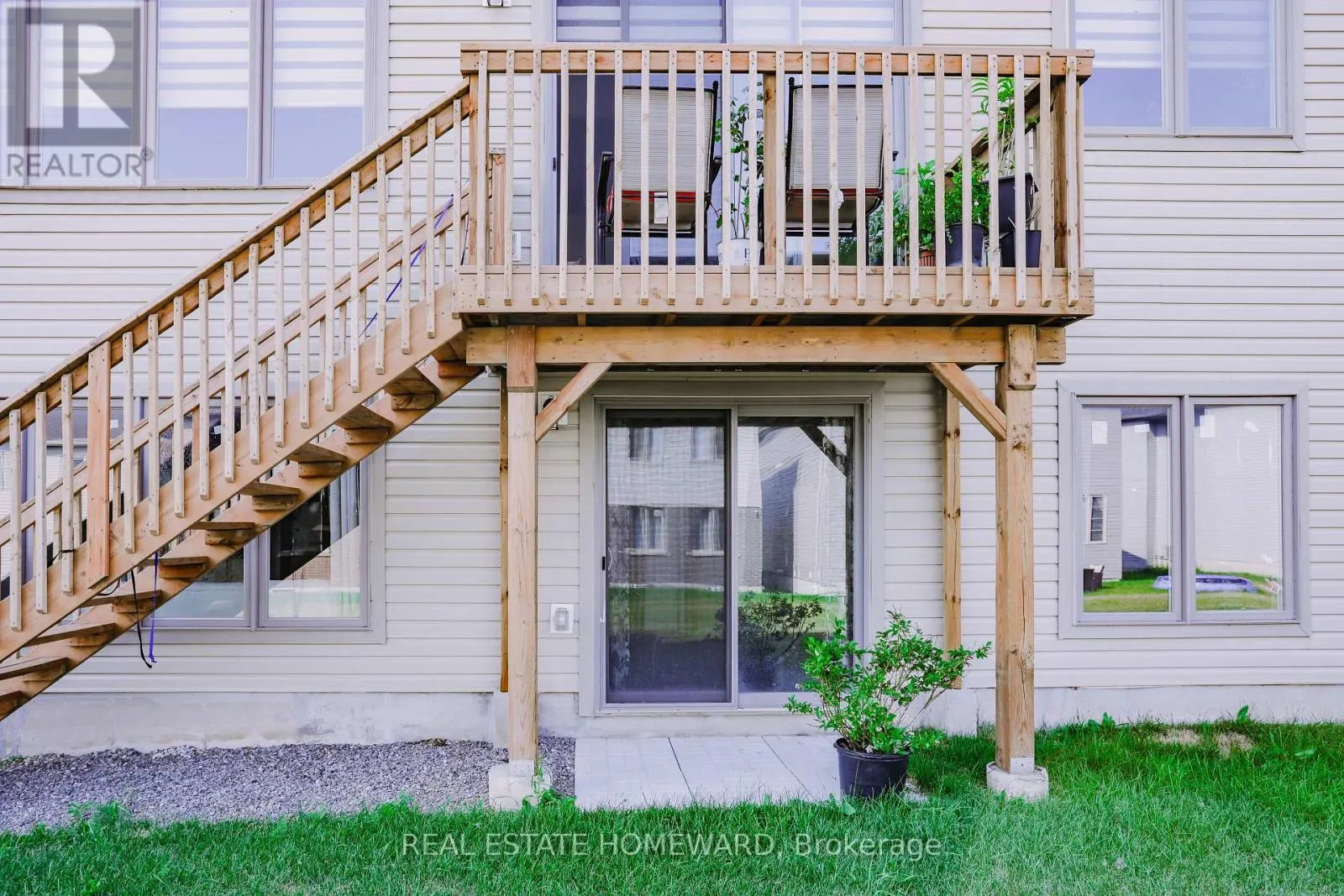 111 REA DRIVE