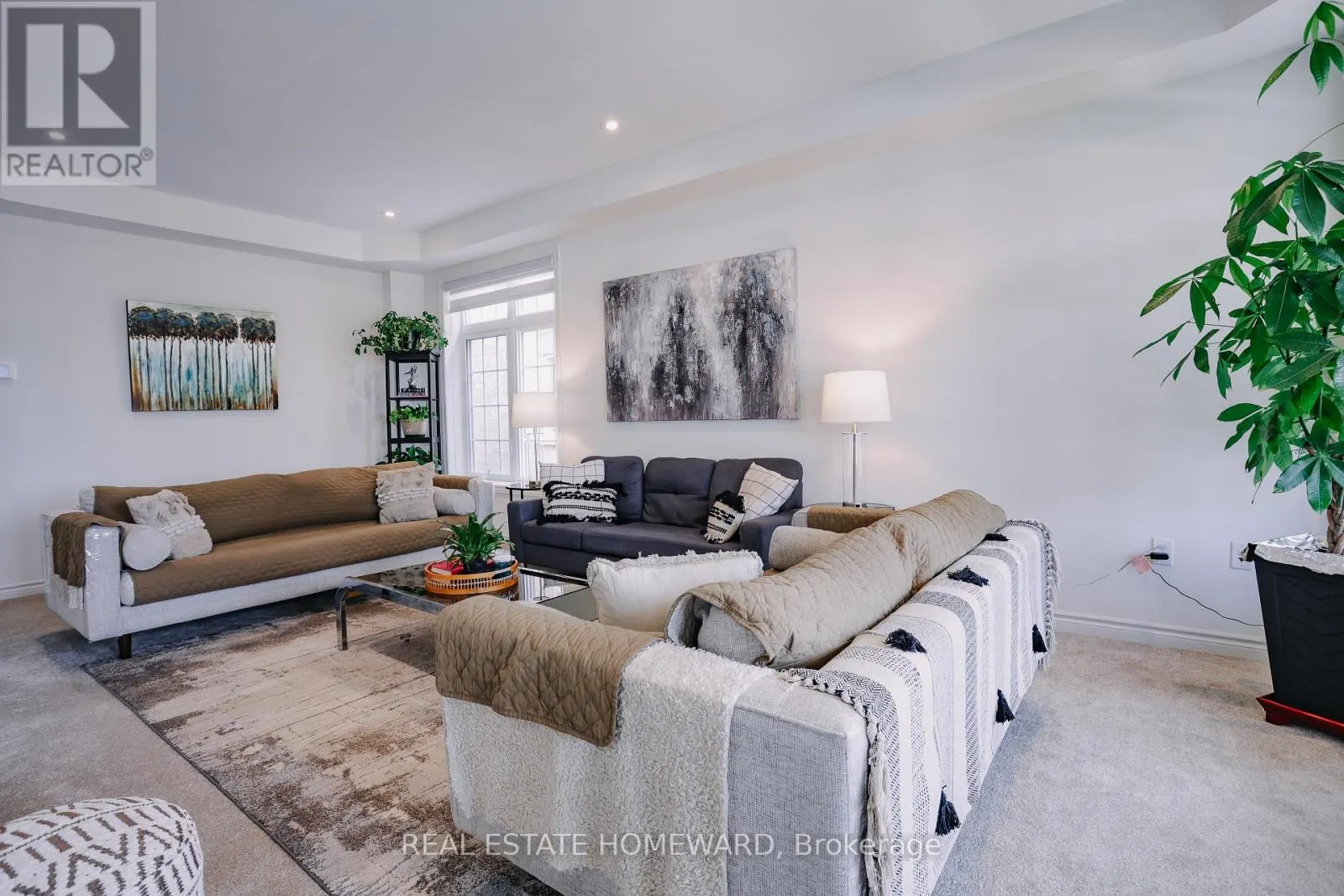 111 REA DRIVE