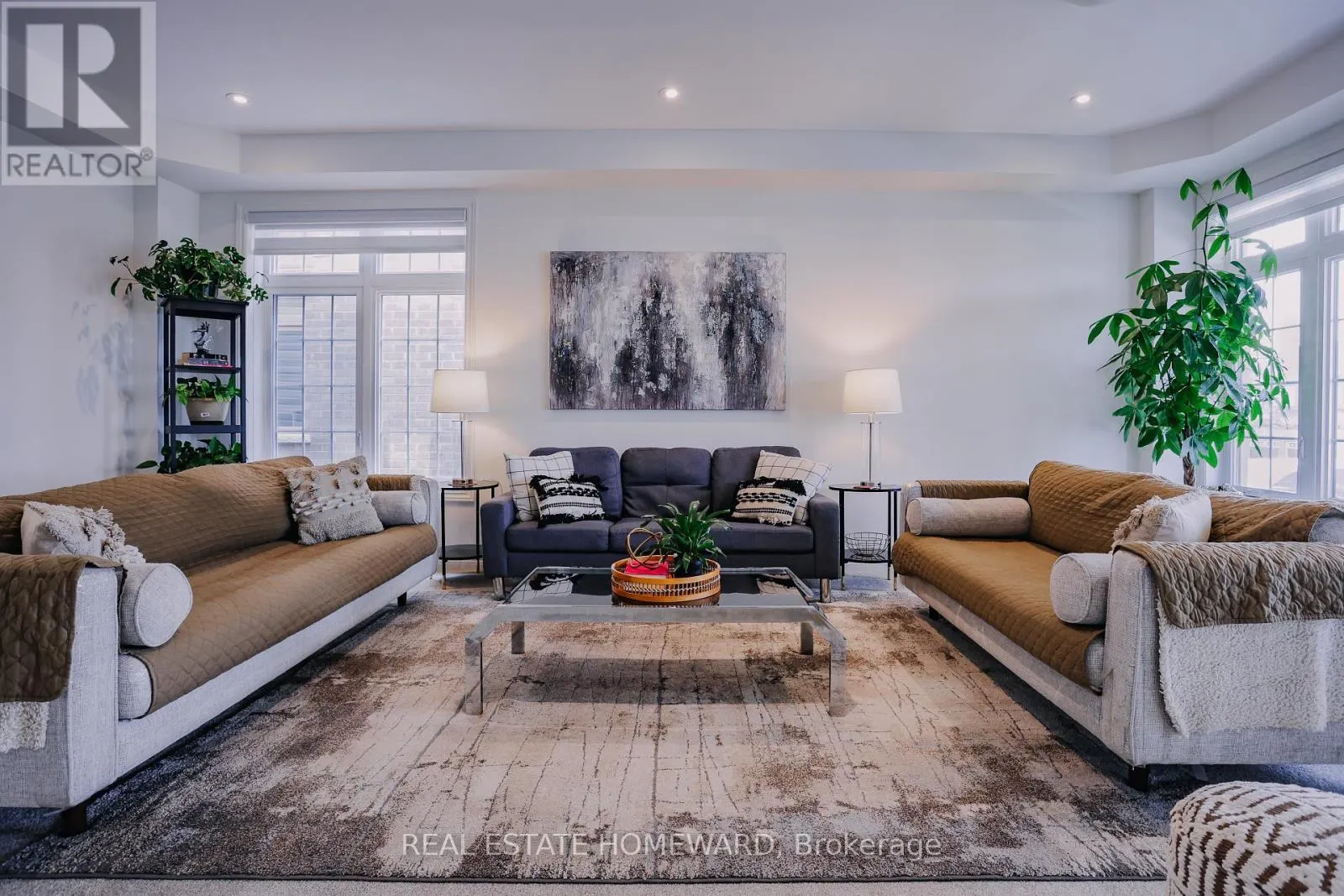 111 REA DRIVE