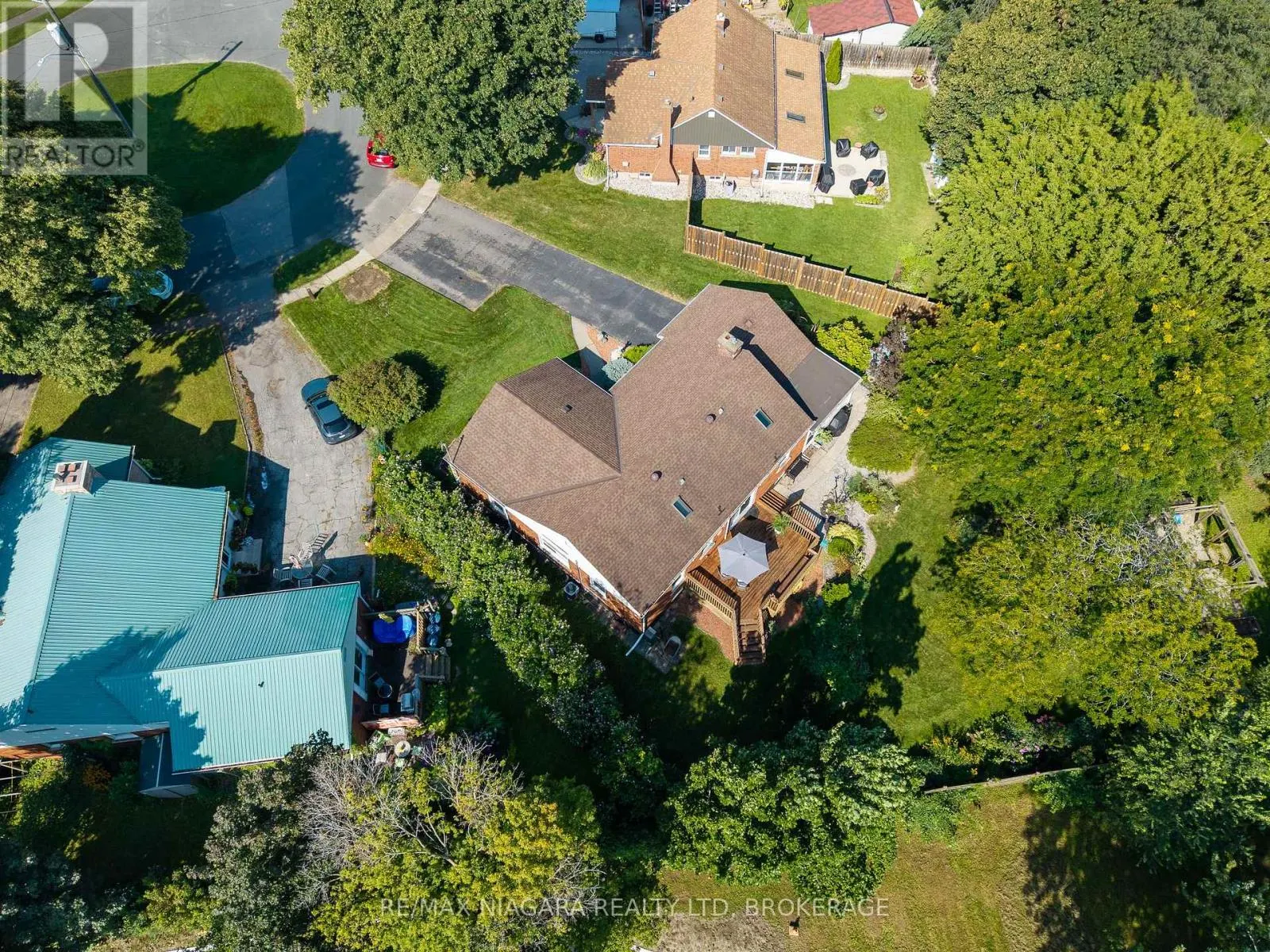 6329 GOODSIR CRESCENT
