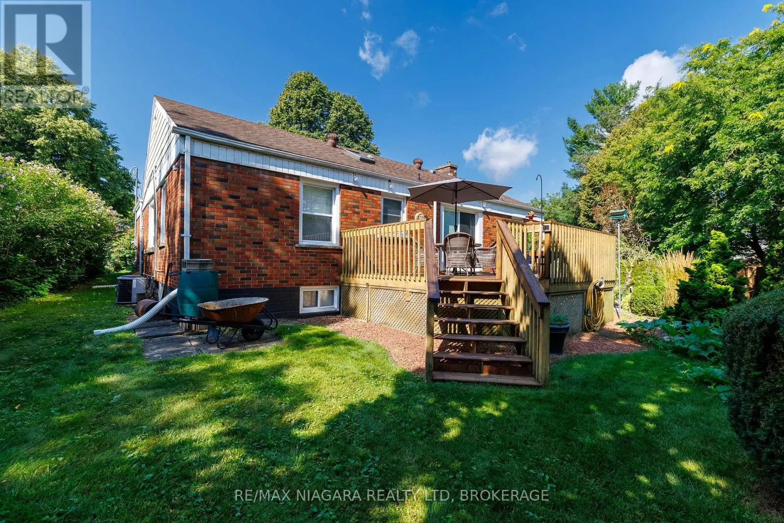 6329 GOODSIR CRESCENT