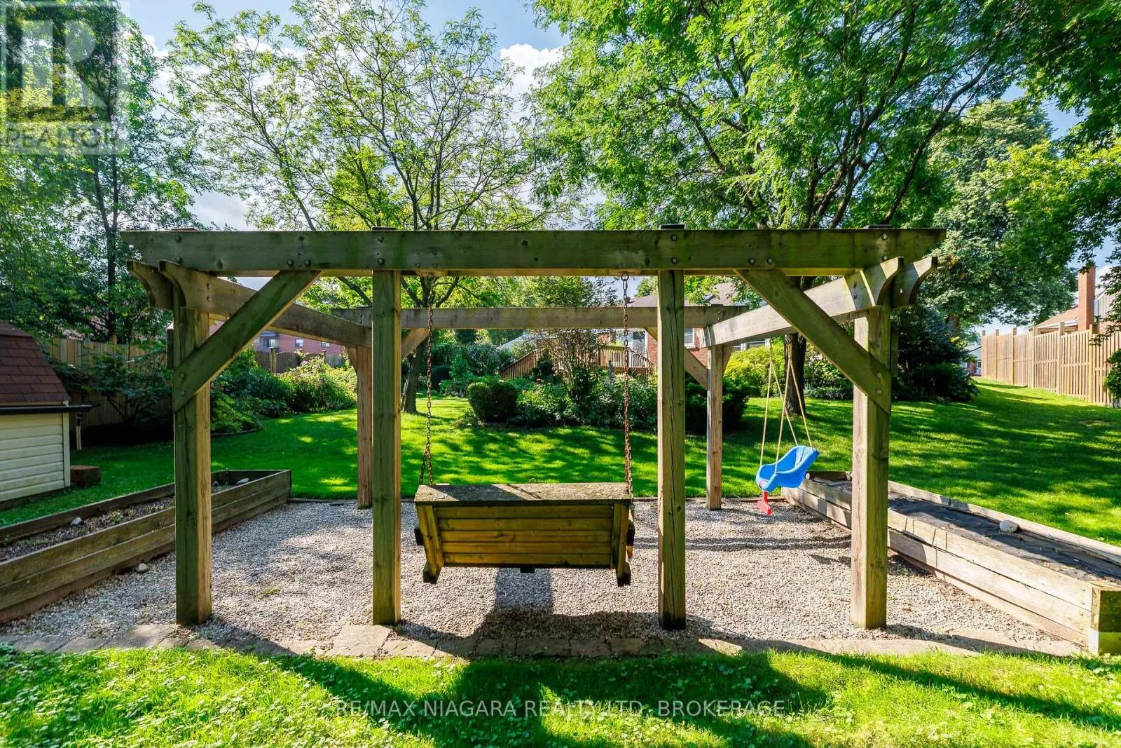 6329 GOODSIR CRESCENT