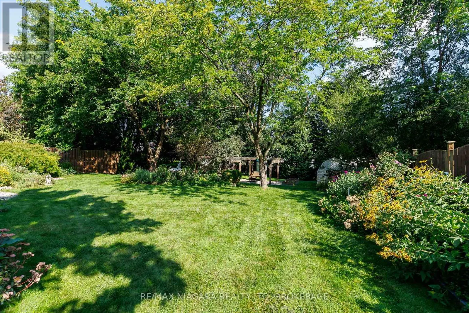 6329 GOODSIR CRESCENT