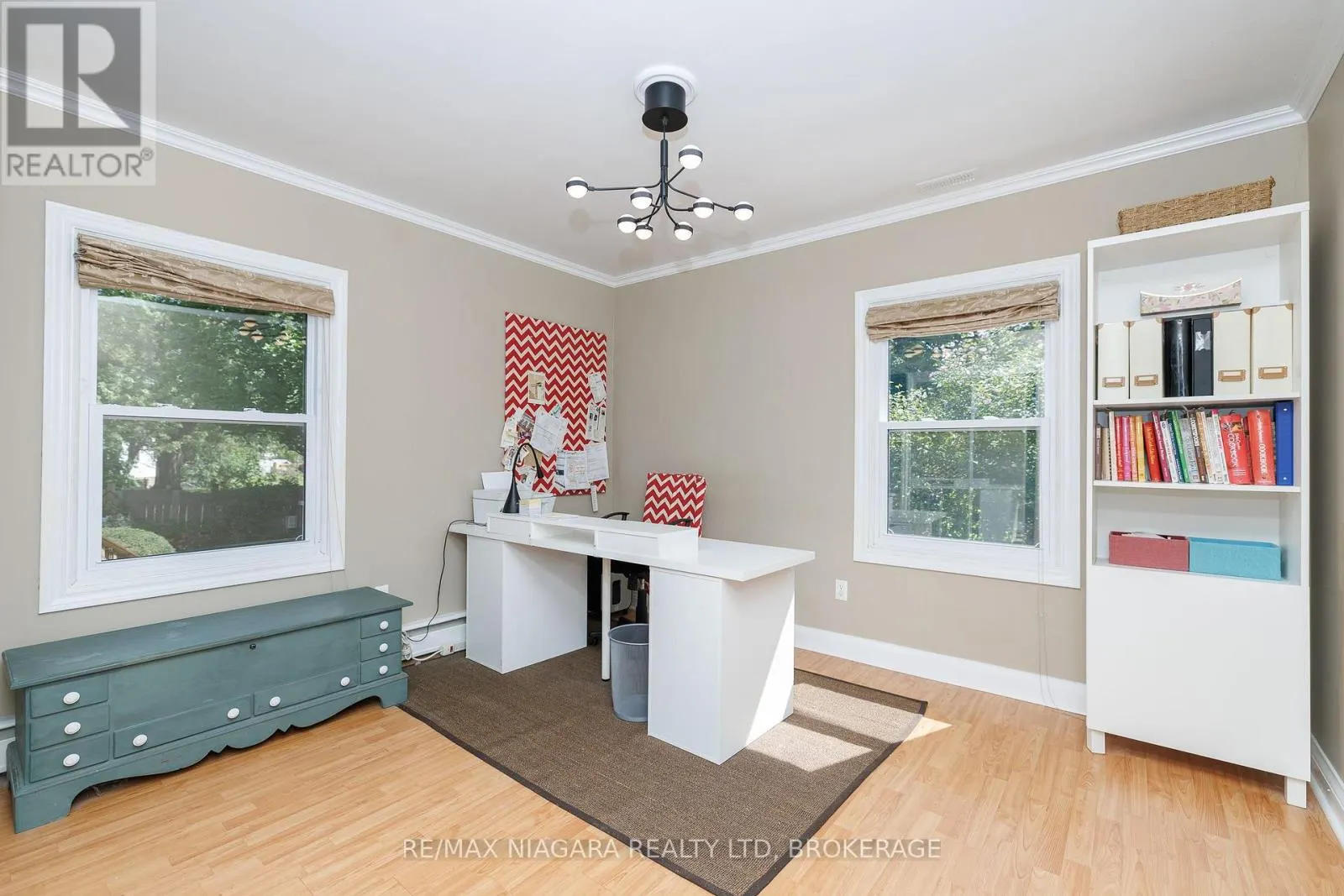 6329 GOODSIR CRESCENT