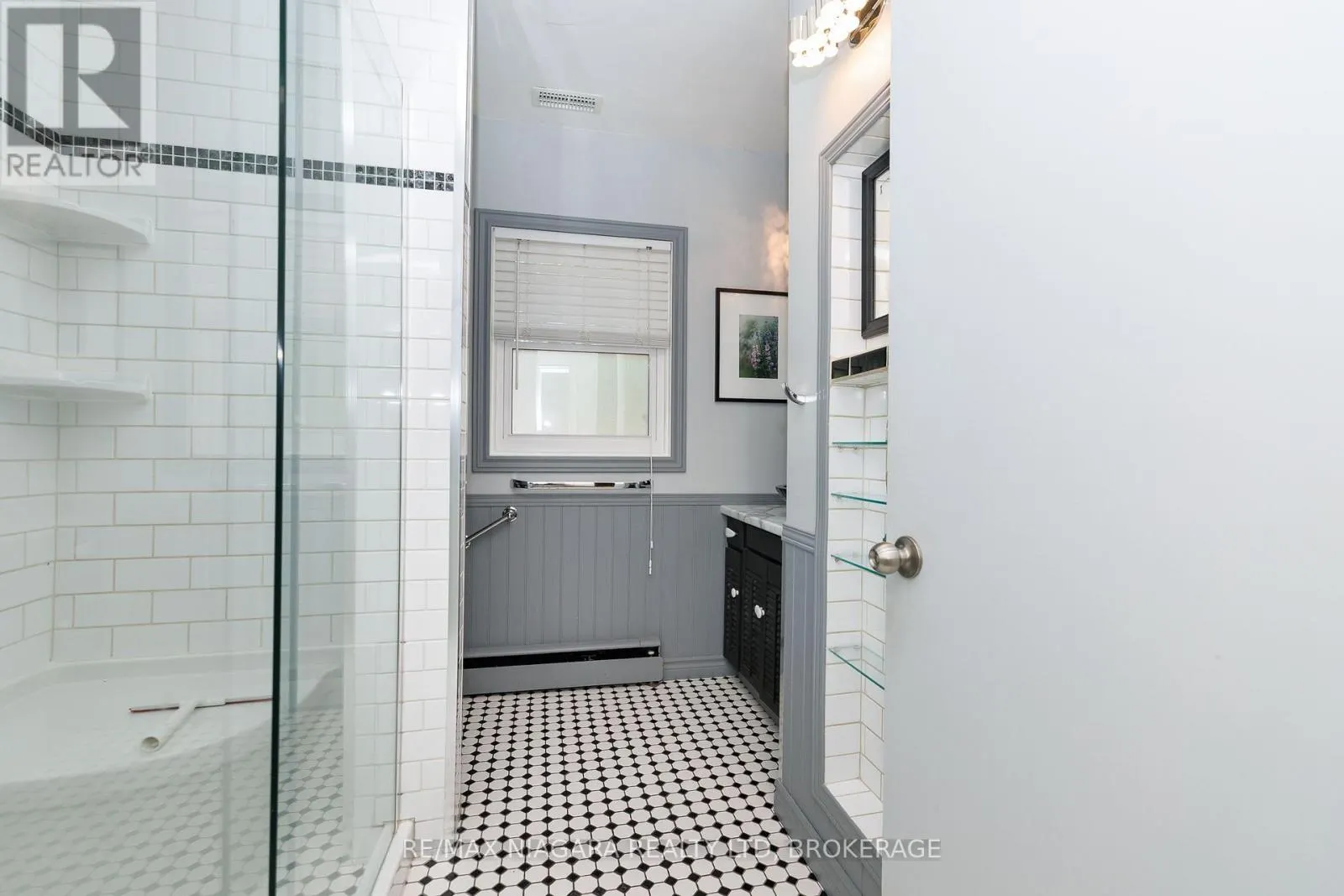 6329 GOODSIR CRESCENT