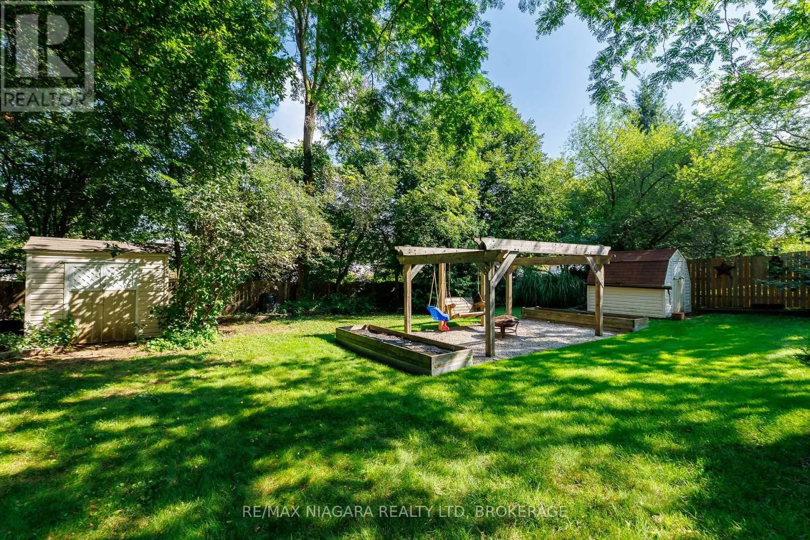 6329 GOODSIR CRESCENT