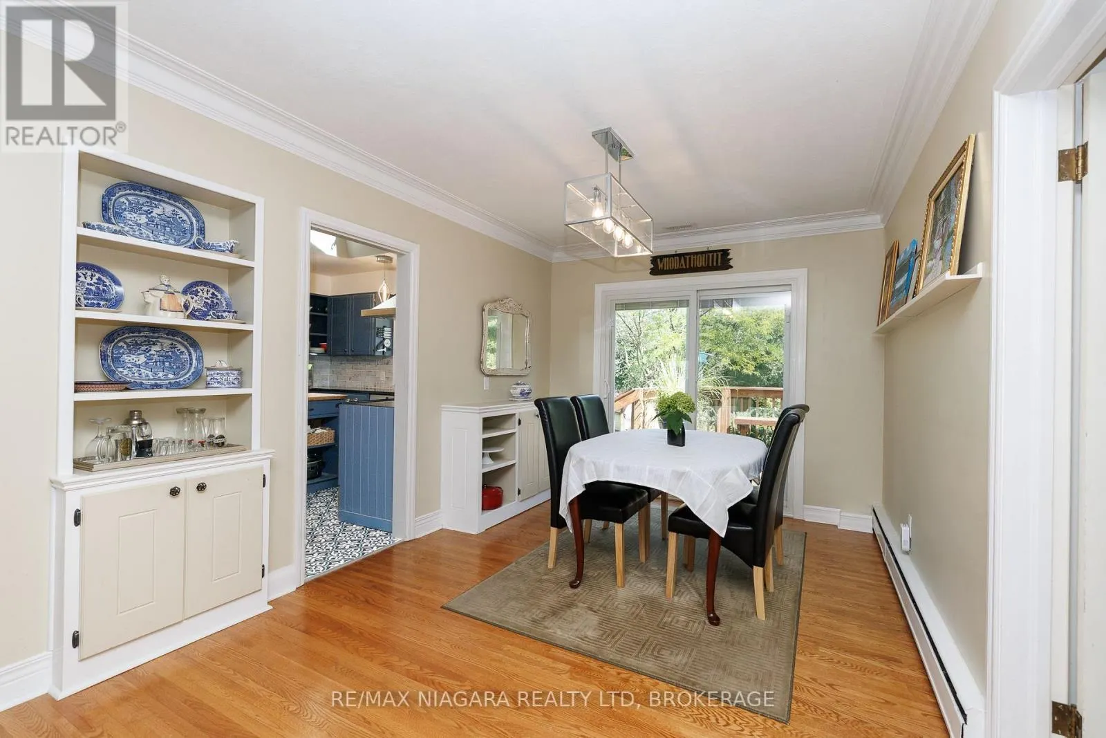 6329 GOODSIR CRESCENT