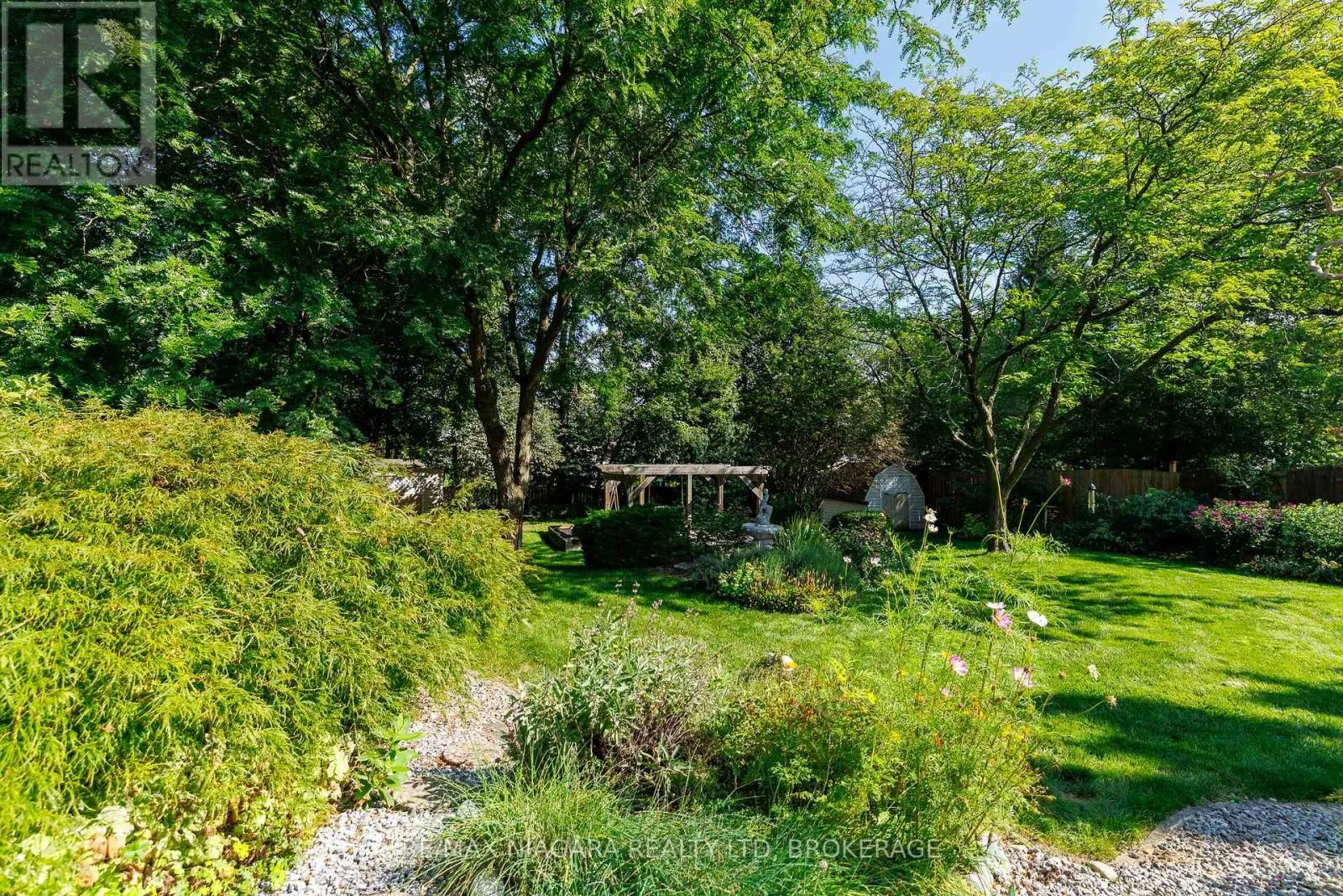 6329 GOODSIR CRESCENT