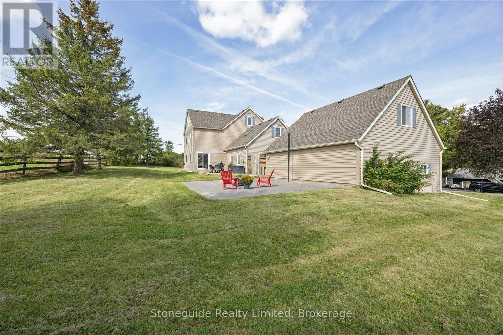 1611 PARKHILL ROAD W