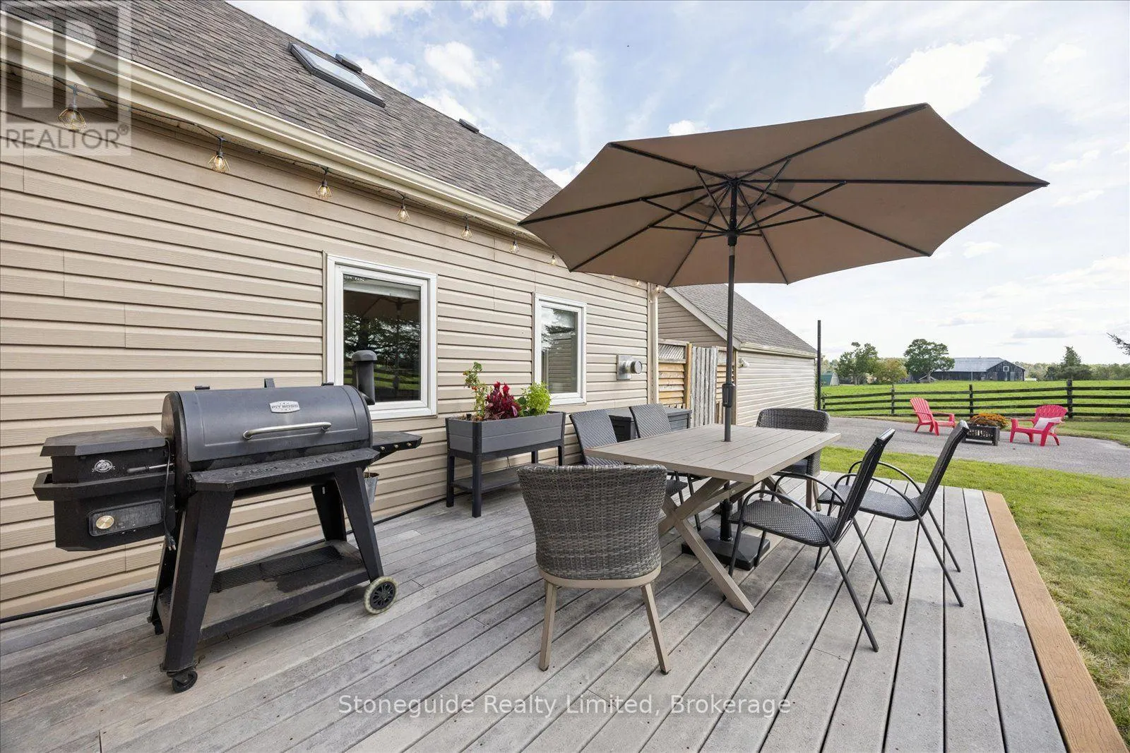 1611 PARKHILL ROAD W